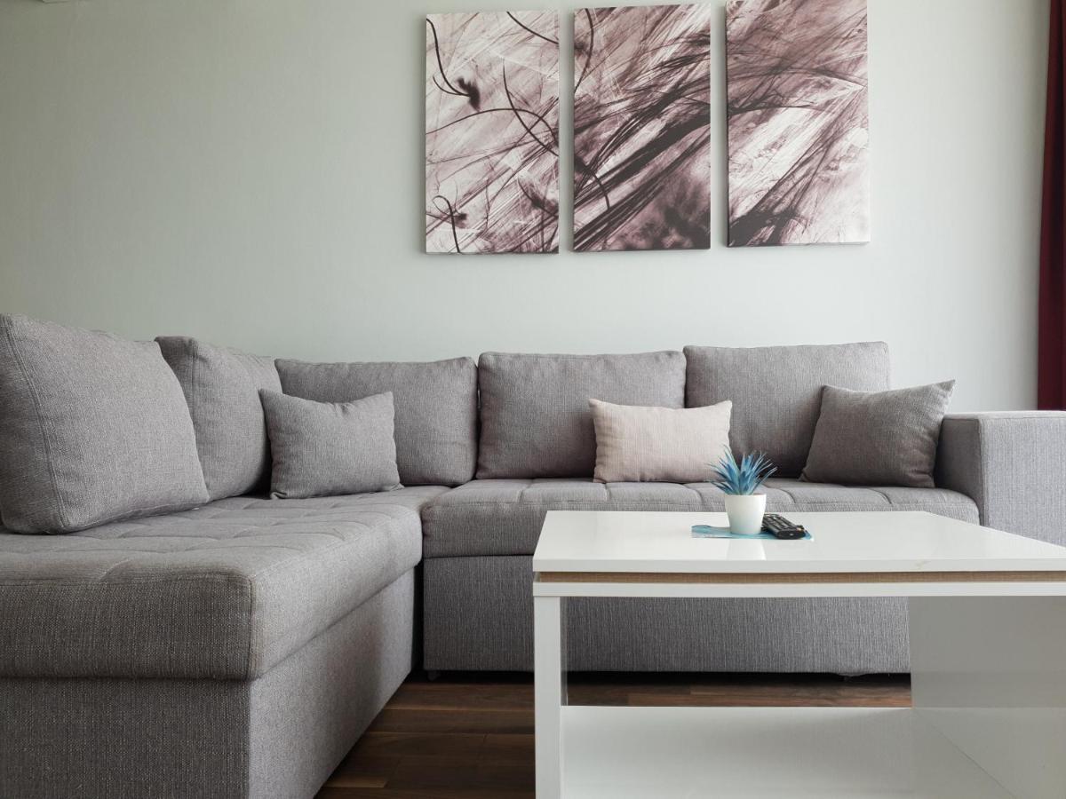 Apartments Antique Ulcinj Ngoại thất bức ảnh