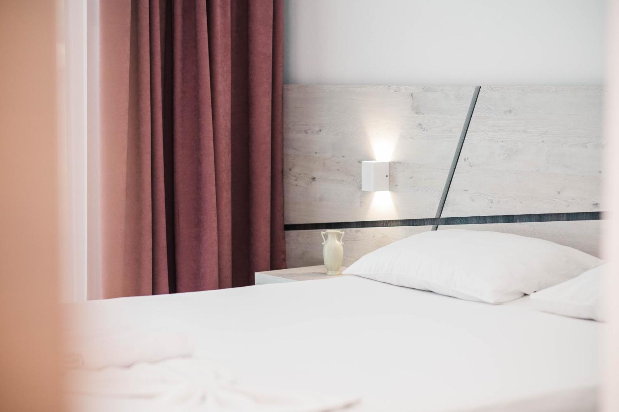 Apartments Antique Ulcinj Ngoại thất bức ảnh