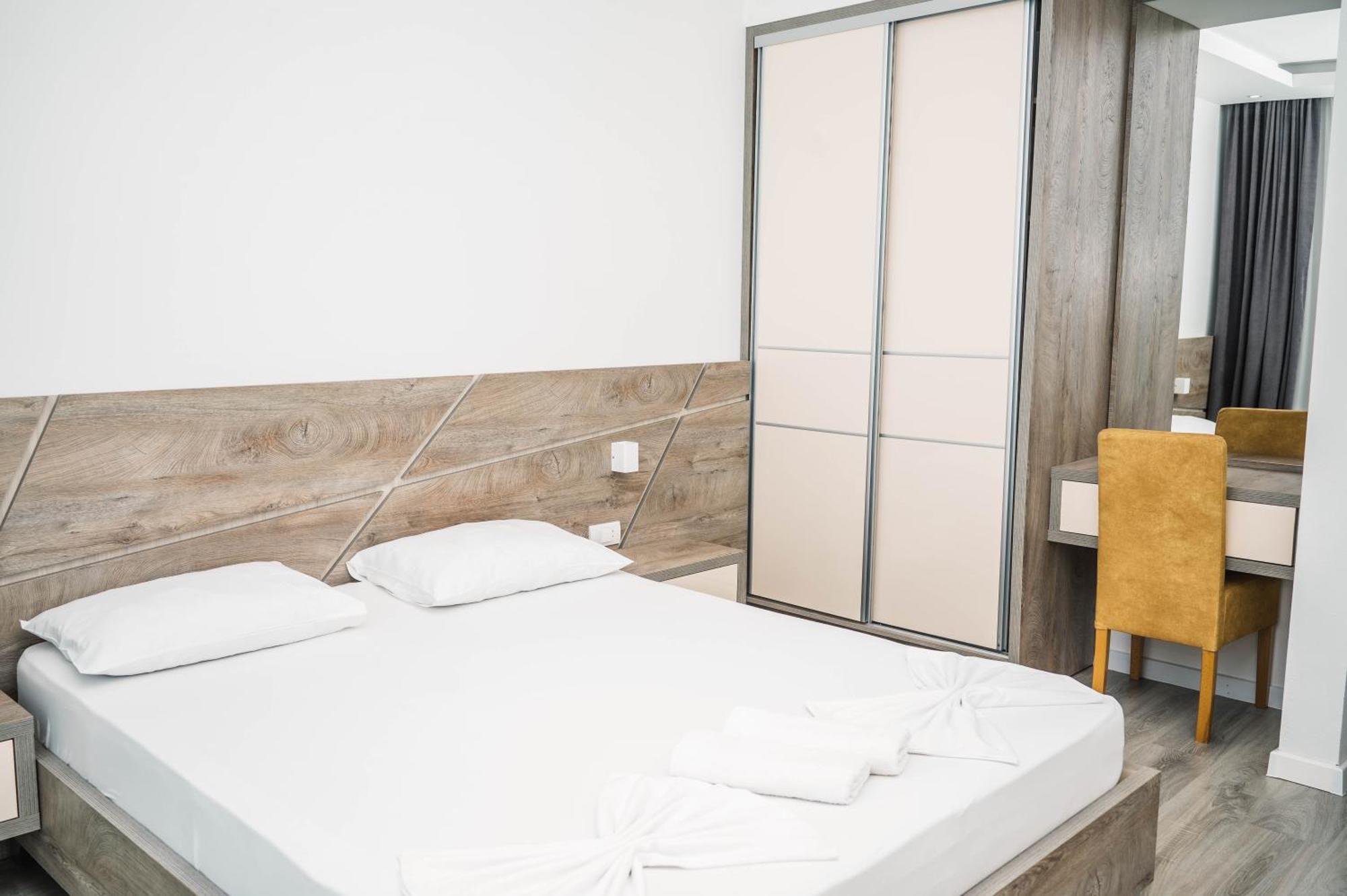 Apartments Antique Ulcinj Ngoại thất bức ảnh